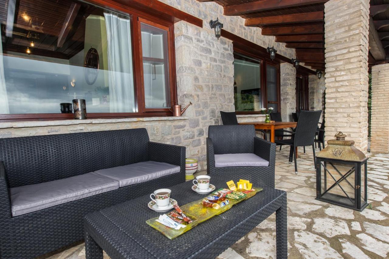 Petra Thea Villa Karítaina المظهر الخارجي الصورة
